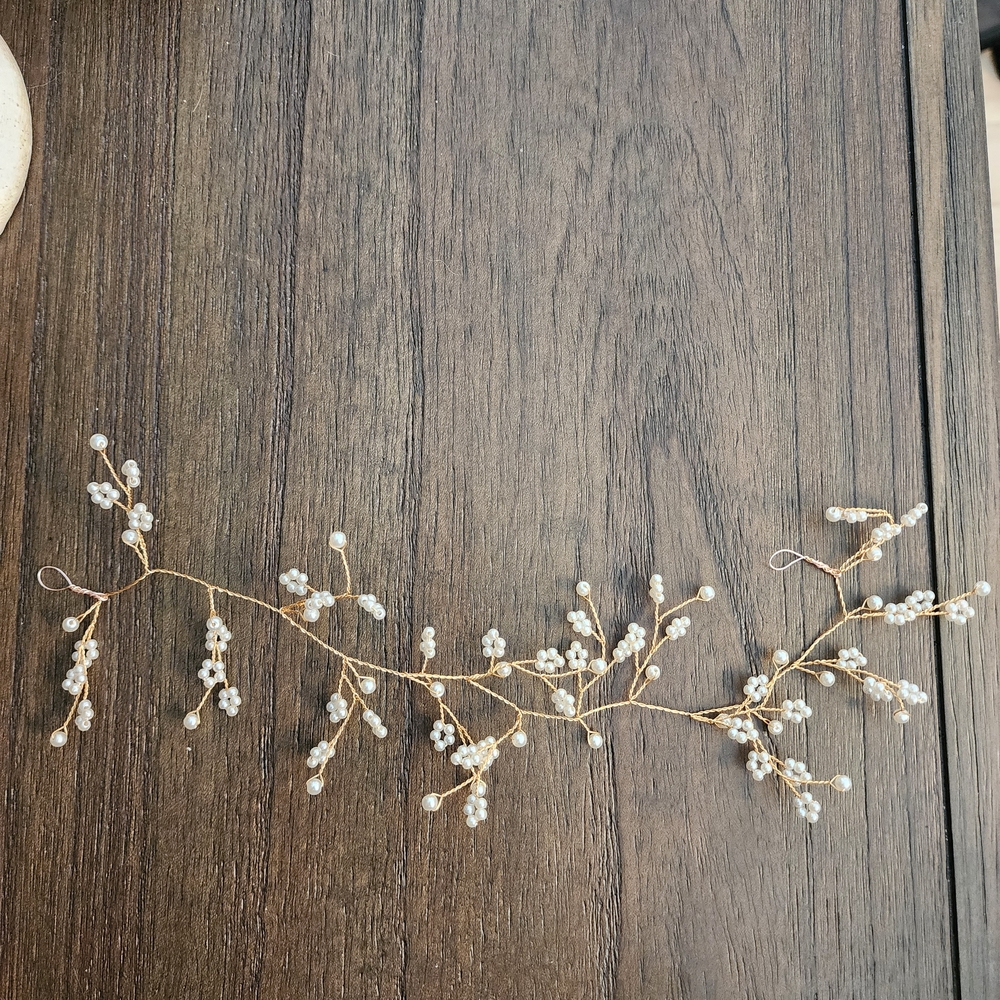 Pearl and Gold Hair Vine